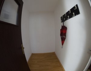 Ház 4 szobák eladó on Cluj-napoca, Zóna Manastur