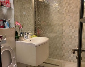 Appartement 4 chambres à vendre dans Cluj-napoca, zone Manastur