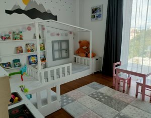 Appartement 4 chambres à vendre dans Cluj-napoca, zone Gruia