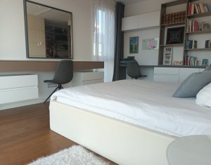 Appartement 4 chambres à vendre dans Cluj-napoca, zone Gruia
