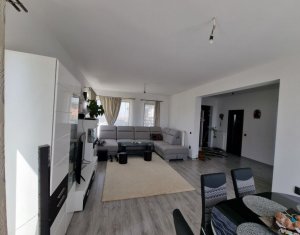 Maison 4 chambres à vendre dans Dezmir, zone Centru