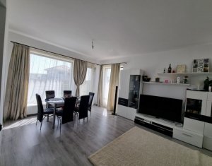 Maison 4 chambres à vendre dans Dezmir, zone Centru