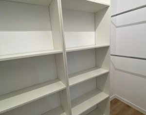 Lakás 2 szobák eladó on Floresti