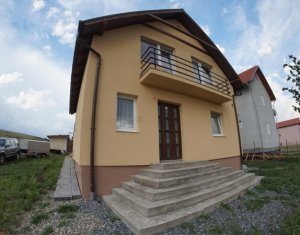 Ház 5 szobák eladó on Chinteni