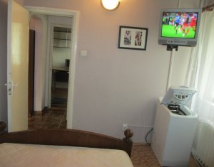 Appartement 4 chambres à vendre dans Cluj-napoca, zone Manastur