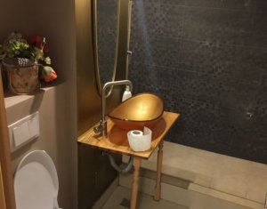 Appartement 4 chambres à vendre dans Cluj-napoca, zone Manastur