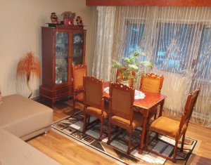 Appartement 3 chambres à vendre dans Cluj-napoca, zone Centru