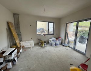 Maison 6 chambres à vendre dans Floresti