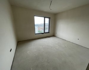 Maison 6 chambres à vendre dans Floresti