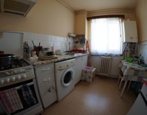 Appartement 3 chambres à vendre dans Cluj-napoca, zone Manastur