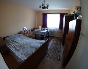 Appartement 3 chambres à vendre dans Cluj-napoca, zone Manastur