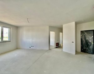 Appartement 3 chambres à vendre dans Floresti