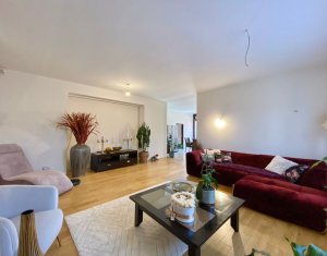 Maison 4 chambres à vendre dans Cluj-napoca, zone Andrei Muresanu