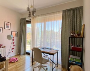 Maison 4 chambres à vendre dans Cluj-napoca, zone Andrei Muresanu