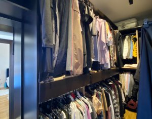 Maison 4 chambres à vendre dans Cluj-napoca, zone Andrei Muresanu