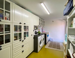 Maison 4 chambres à vendre dans Cluj-napoca, zone Andrei Muresanu