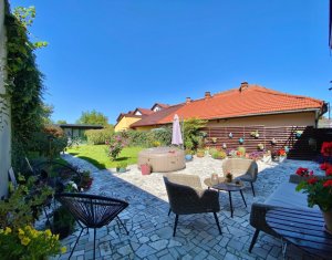 Maison 4 chambres à vendre dans Cluj-napoca, zone Andrei Muresanu