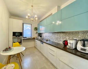 Maison 4 chambres à vendre dans Cluj-napoca, zone Andrei Muresanu