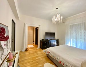 Maison 4 chambres à vendre dans Cluj-napoca, zone Andrei Muresanu