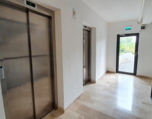 Appartement 3 chambres à vendre dans Cluj-napoca, zone Sopor