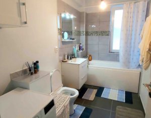 Lakás 2 szobák eladó on Floresti