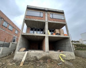 Maison 5 chambres à vendre dans Cluj-napoca, zone Iris