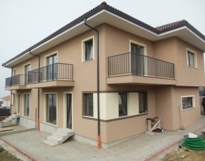 Ház 4 szobák eladó on Dezmir