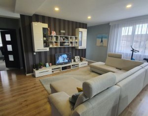 Lakás 3 szobák eladó on Floresti