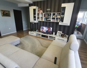 Lakás 3 szobák eladó on Floresti