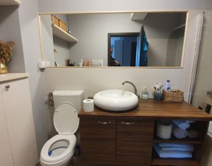 Lakás 3 szobák eladó on Floresti