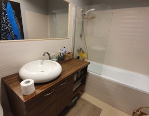 Lakás 3 szobák eladó on Floresti