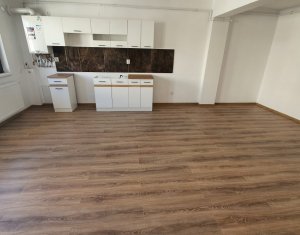 Lakás 2 szobák eladó on Floresti