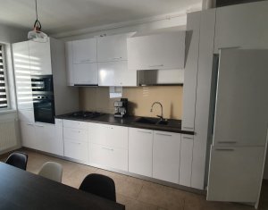 Lakás 3 szobák kiadó on Floresti