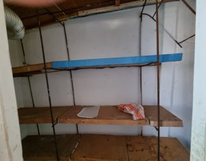 Lakás 4 szobák eladó on Cluj-napoca, Zóna Manastur