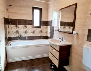 Lakás 3 szobák eladó on Floresti