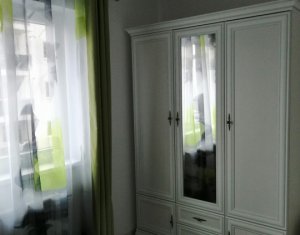 Lakás 3 szobák eladó on Floresti