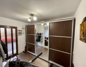 Ház 4 szobák eladó on Floresti