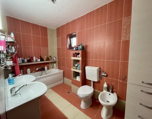 Ház 4 szobák eladó on Floresti