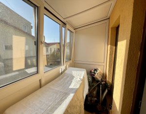 Ház 4 szobák eladó on Floresti