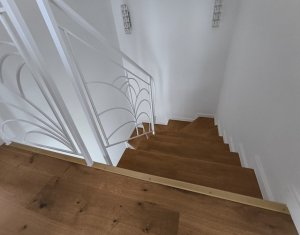 Ház 4 szobák eladó on Floresti