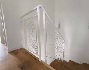 Ház 4 szobák eladó on Floresti