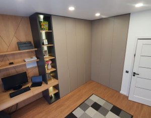 Ház 4 szobák eladó on Chinteni