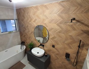 Ház 4 szobák eladó on Chinteni