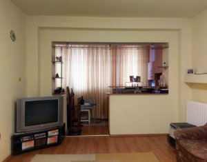 Appartement 4 chambres à vendre dans Cluj-napoca, zone Marasti