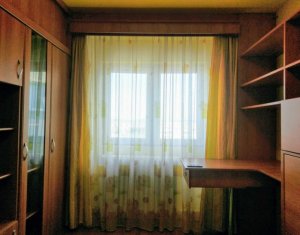 Appartement 4 chambres à vendre dans Cluj-napoca, zone Marasti