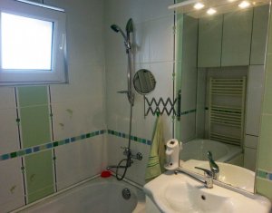 Appartement 4 chambres à vendre dans Cluj-napoca, zone Marasti