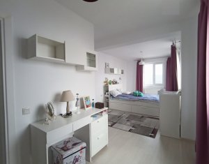 Ház 4 szobák eladó on Dezmir, Zóna Centru