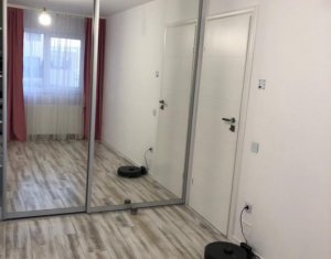 Lakás 3 szobák eladó on Floresti