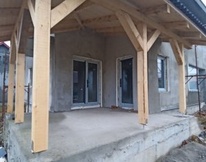 Ház 4 szobák eladó on Jucu De Sus