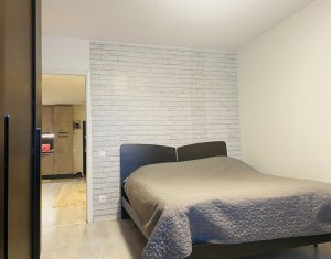 Lakás 3 szobák eladó on Floresti